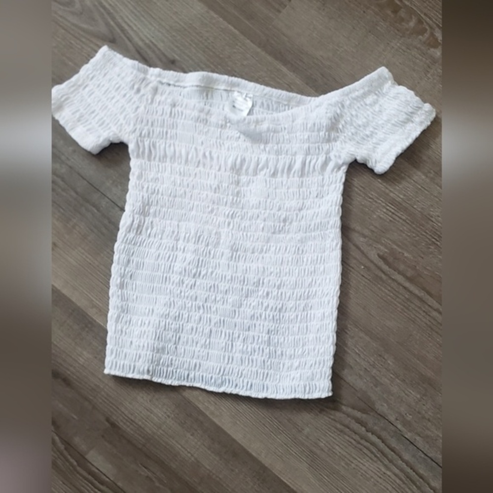 white elastic infused crop top size medium